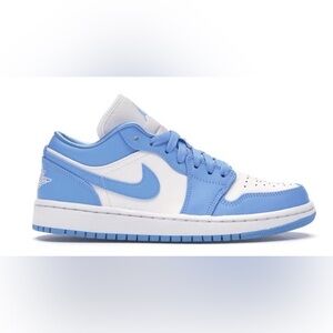 Nike Blue and White Women's Sneakers Size 8